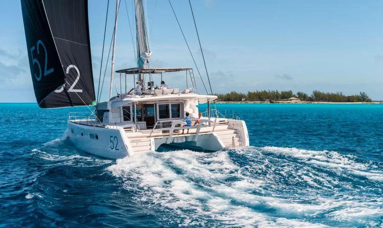 Lagoon 52F
