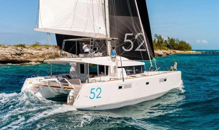 Lagoon 52F