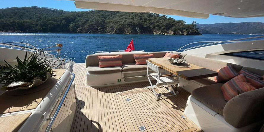 Princess V62