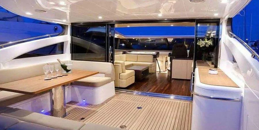 Princess V62