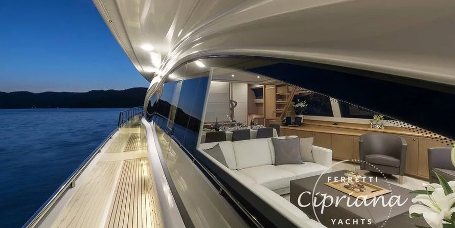 Ferretti 830