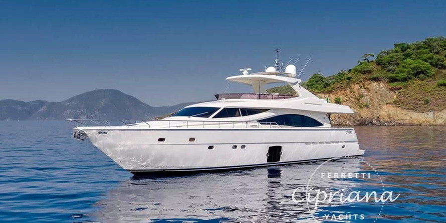 Ferretti 830