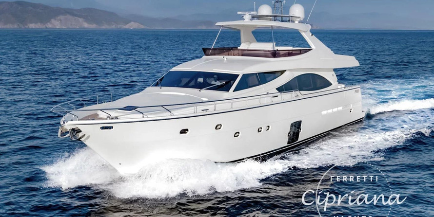 Ferretti 830