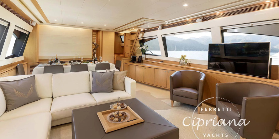 Ferretti 830