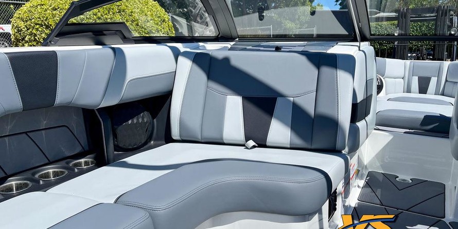 Malibu Wakesetter 23 LSV