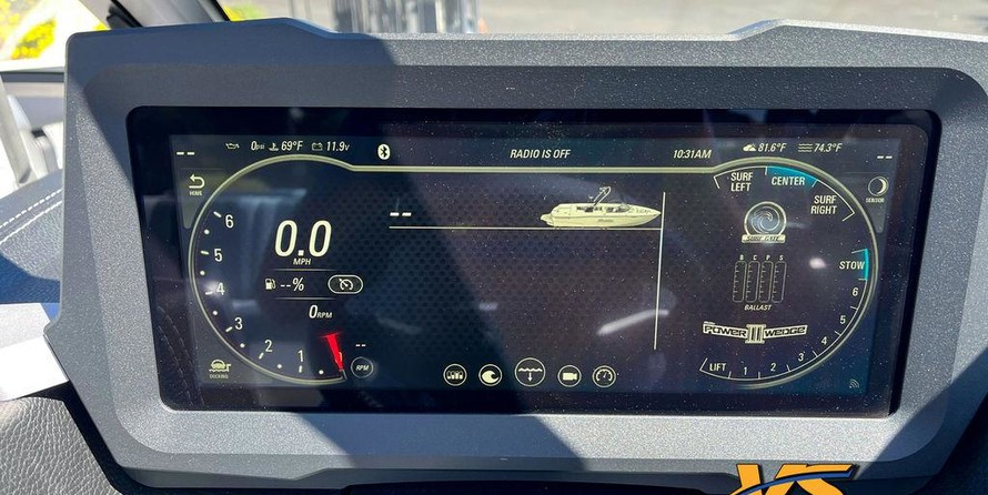 Malibu Wakesetter 23 LSV