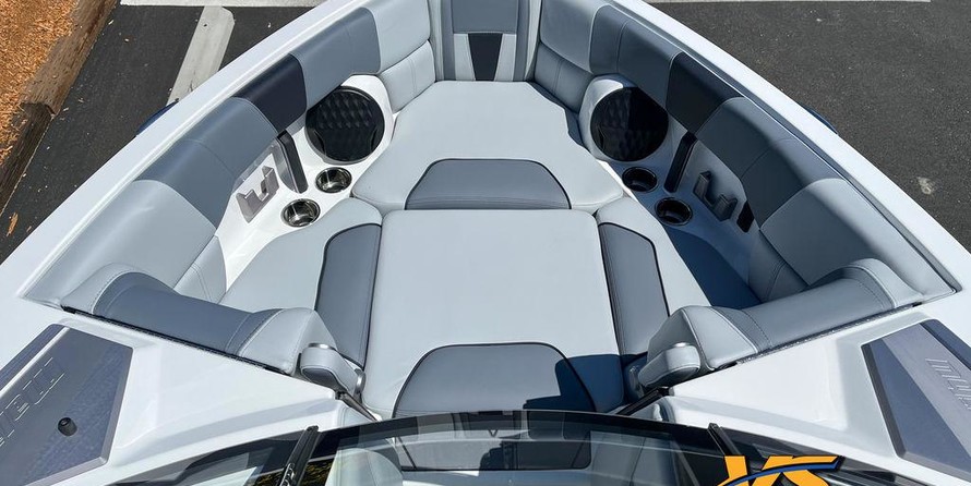 Malibu Wakesetter 23 LSV