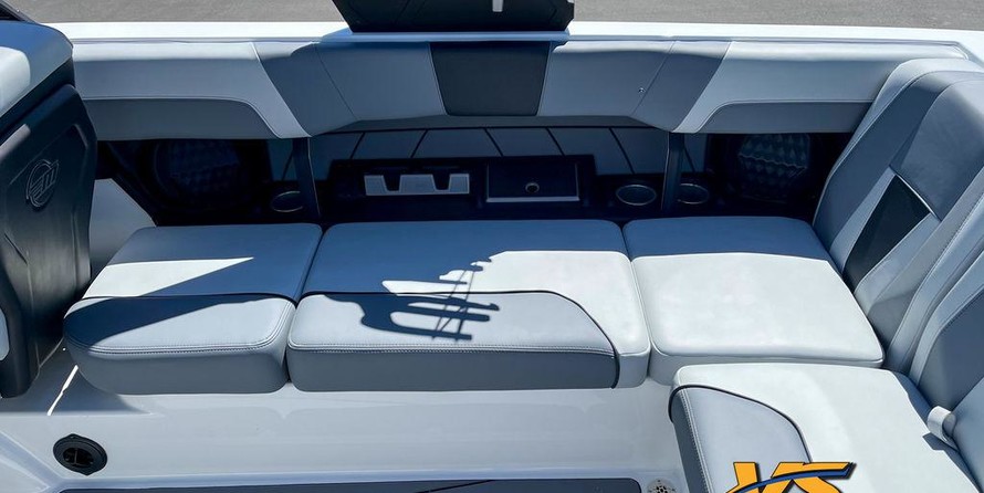 Malibu Wakesetter 23 LSV