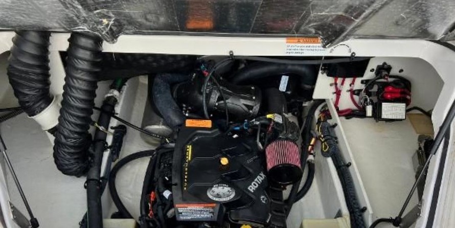 Chaparral 203 Vortex VRX