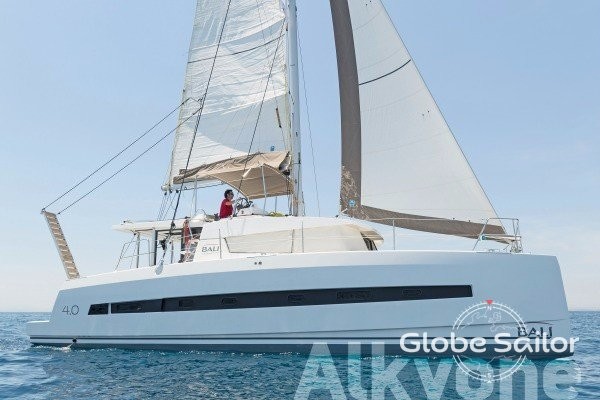 Bali catamarans 4.0 lounge