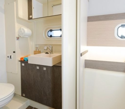 Bali catamarans 4.0 lounge