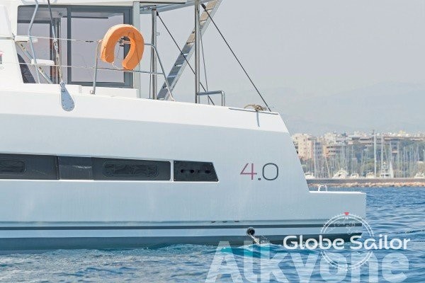 Bali catamarans 4.0 lounge