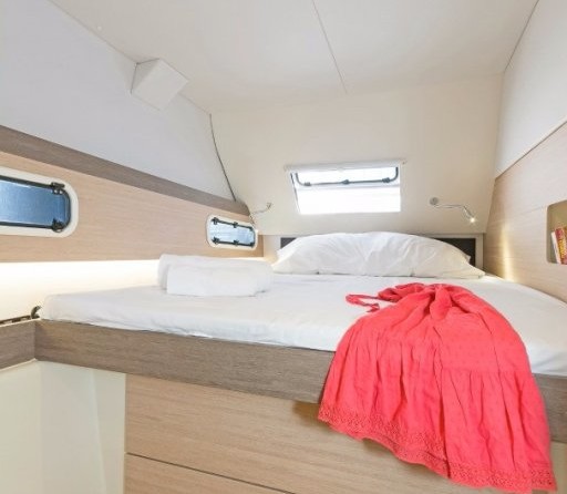 Bali catamarans 4.0 lounge