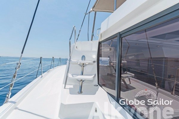 Bali catamarans 4.0 lounge