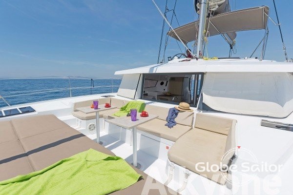 Bali catamarans 4.0 lounge