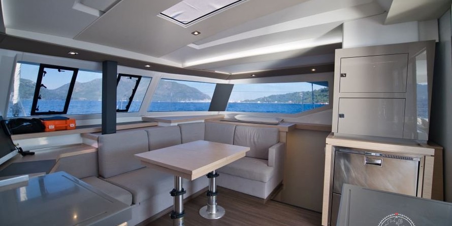 Fountaine Pajot Astréa 42