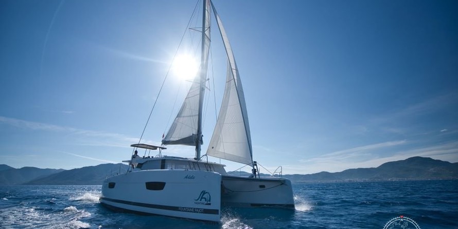 Fountaine Pajot Astréa 42