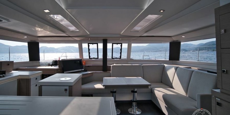 Fountaine Pajot Saona 47