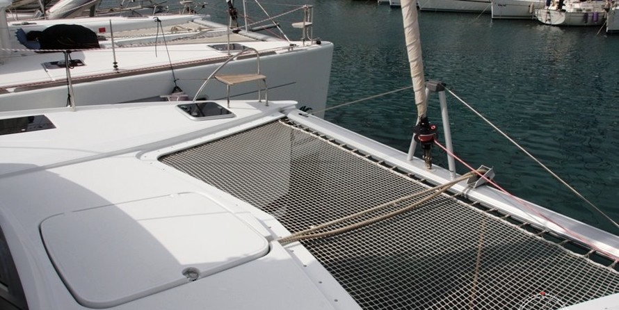 Fountaine Pajot Lucia 40