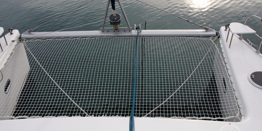 Fountaine pajot belize 43