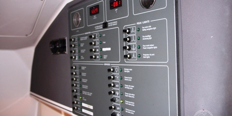 Fountaine pajot belize 43