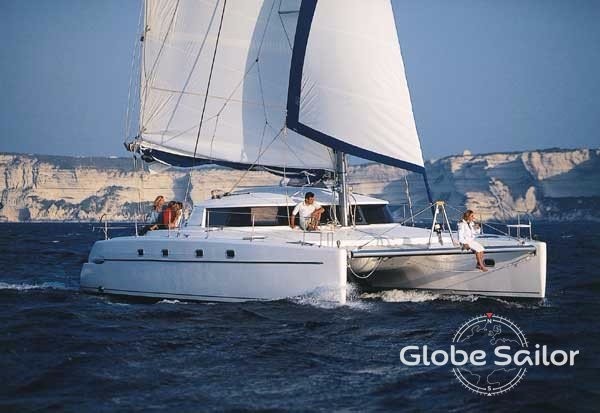 Fountaine pajot belize 43