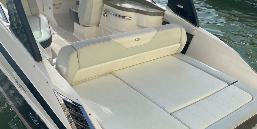 Regal 27 FasDeck