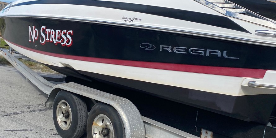 Regal 27 FasDeck