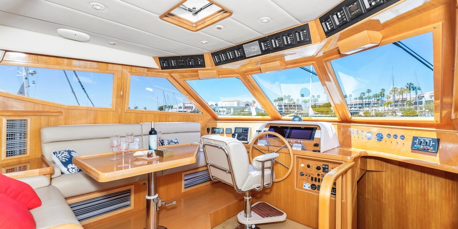 Mckinna 57 pilothouse