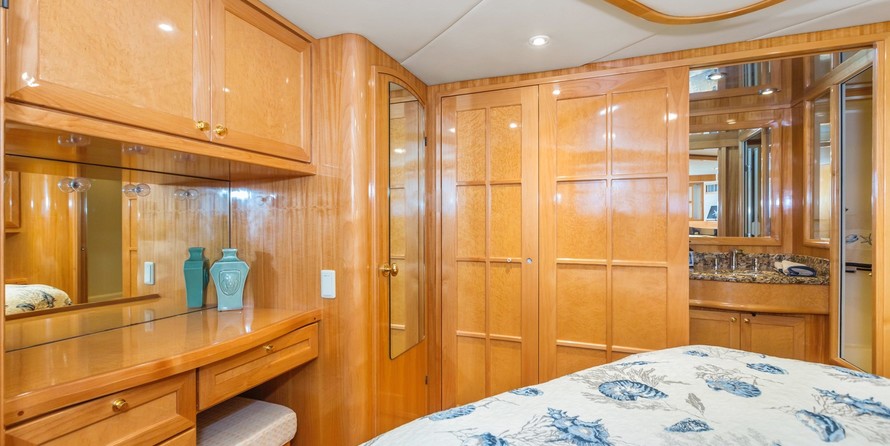 Mckinna 57 pilothouse