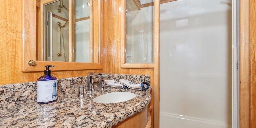 Mckinna 57 pilothouse