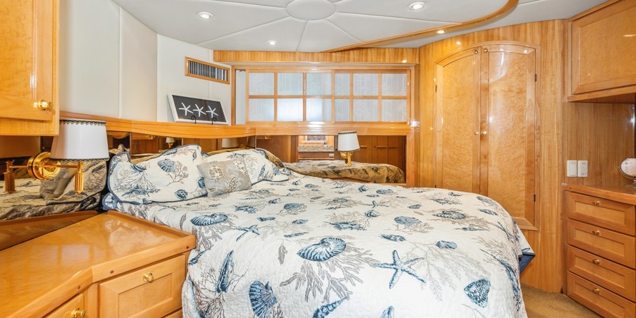 Mckinna 57 pilothouse