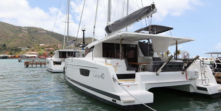 Fountaine Pajot Lucia 40