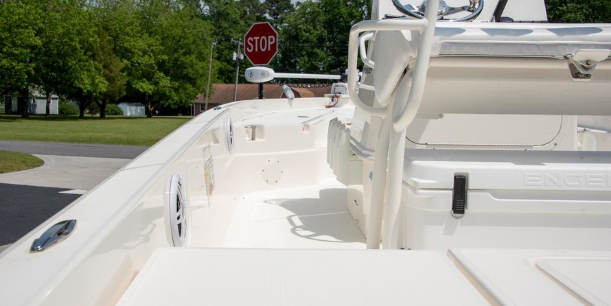 Skeeter sx200 bay boat