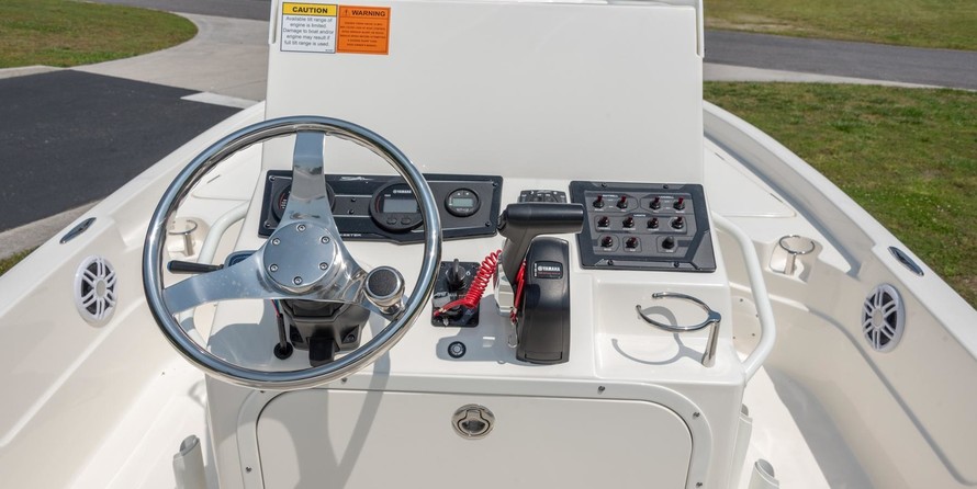 Skeeter sx200 bay boat