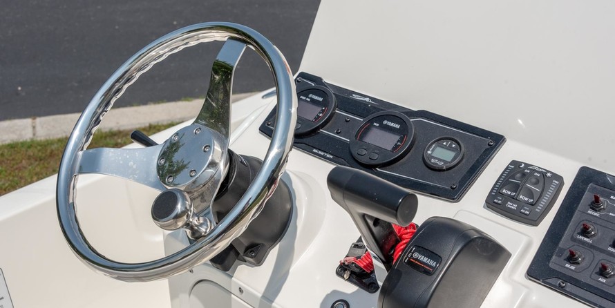 Skeeter sx200 bay boat