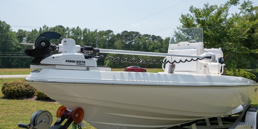 Skeeter sx200 bay boat