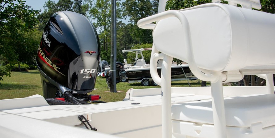 Skeeter sx200 bay boat