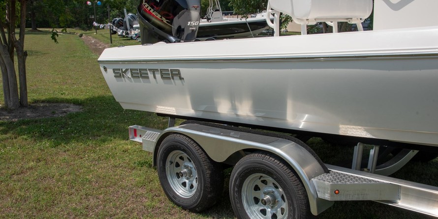 Skeeter sx200 bay boat