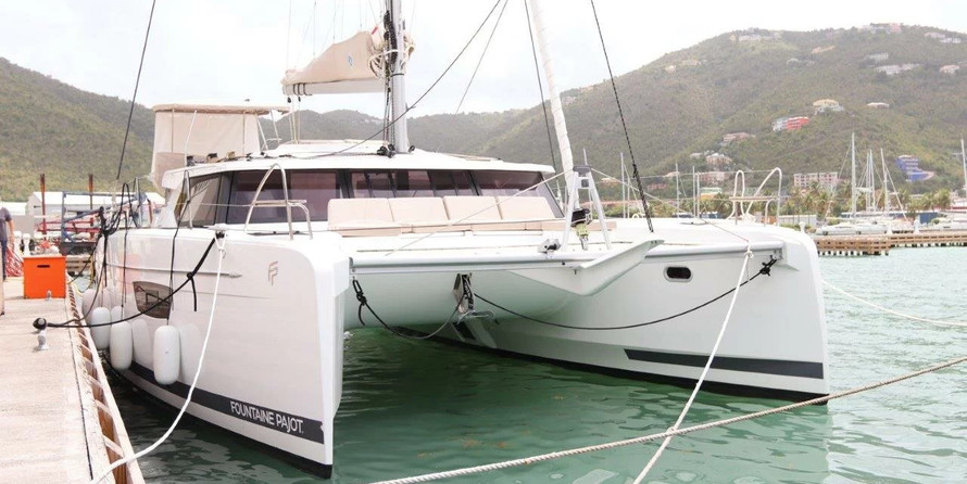 Fountaine Pajot Astrea 42