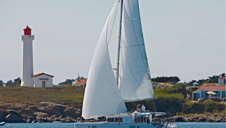 Lagoon 450 F