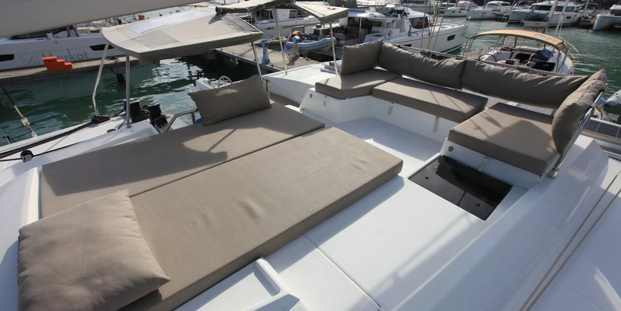 Fountaine Pajot Saona 47