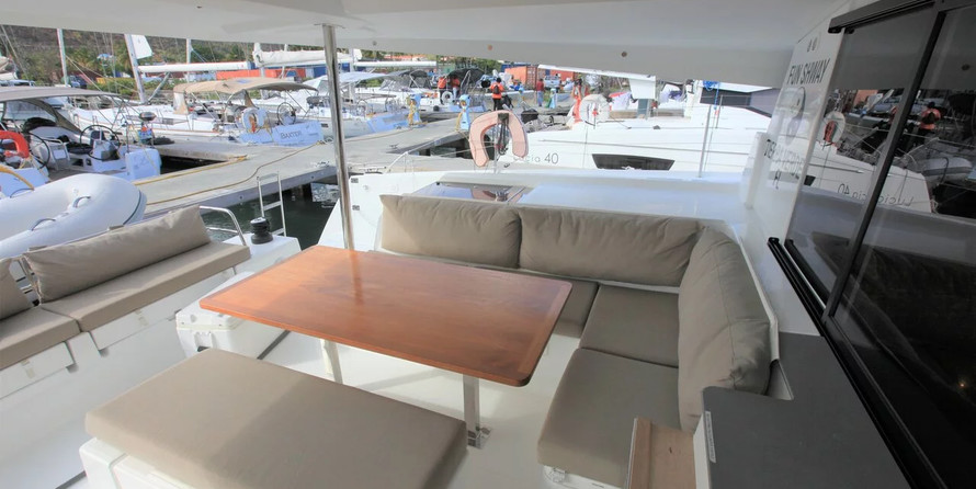 Fountaine Pajot Saona 47