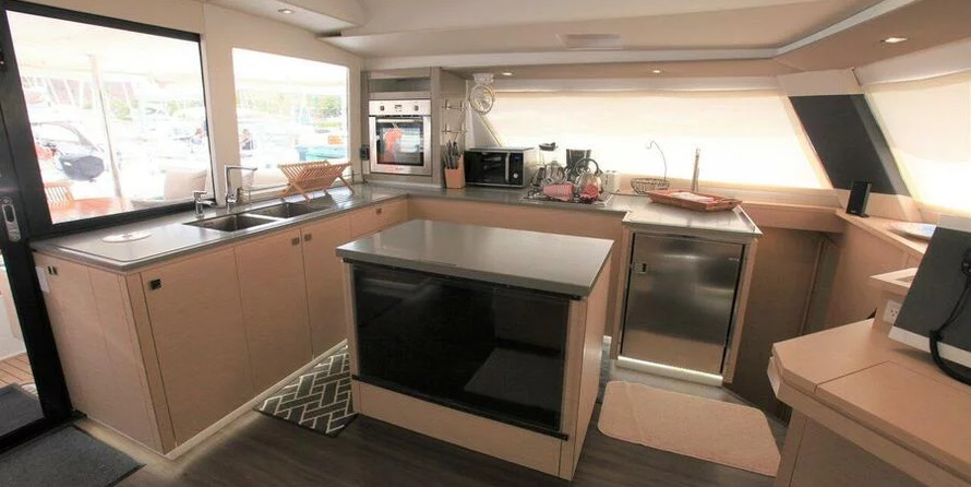Fountaine Pajot Saba 50