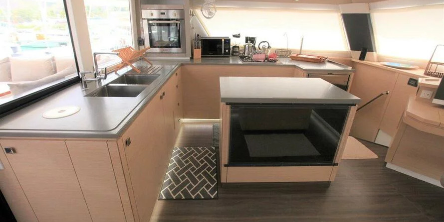 Fountaine Pajot Saba 50