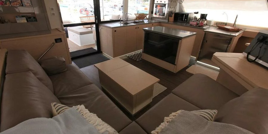 Fountaine Pajot Saba 50