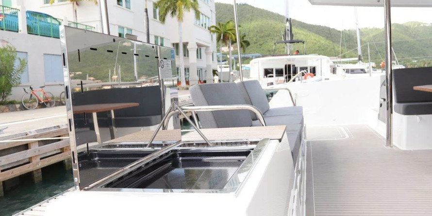 Fountaine Pajot Saba 50