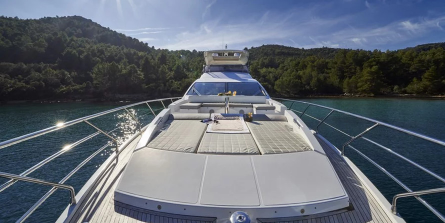 Azimut 72