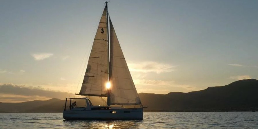 Oceanis 35