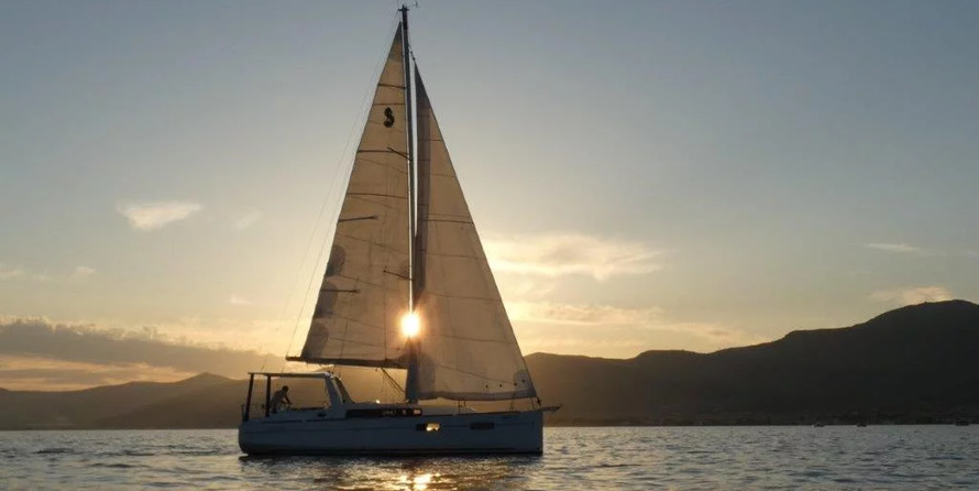 Oceanis 35